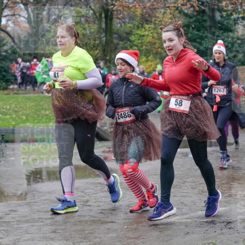07.12.2025 - St. Pauli X-Mass-Run No. 15 Michael Burmester http://msf.ph/oto/9400989 07.12.2025 10:24:36 Laufen 81, 15, 2488, 15, 58, 1267, 2796, 32 meine-sportfotos.de