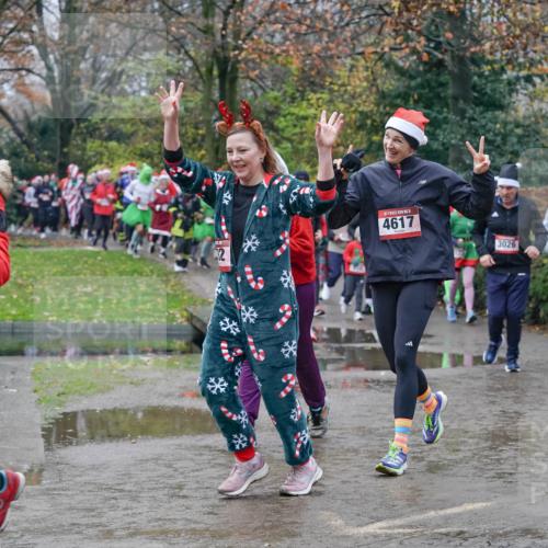 07.12.2025 - St. Pauli X-Mass-Run No. 15 Michael Burmester http://msf.ph/oto/9401002 07.12.2025 10:24:39 Laufen 32, 4617, 3026, 1758 meine-sportfotos.de