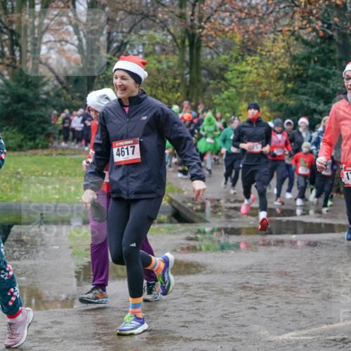 07.12.2025 - St. Pauli X-Mass-Run No. 15 Michael Burmester http://msf.ph/oto/9401006 07.12.2025 10:24:39 Laufen 4617, 1758 meine-sportfotos.de
