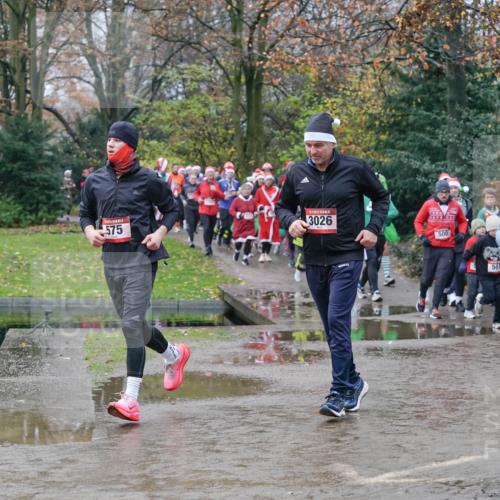 07.12.2025 - St. Pauli X-Mass-Run No. 15 Michael Burmester http://msf.ph/oto/9401016 07.12.2025 10:24:42 Laufen 3026, 575, 500, 507, 3030, 17 meine-sportfotos.de