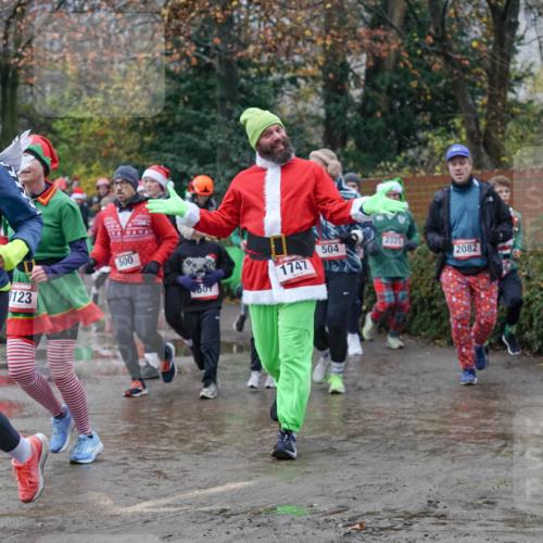 07.12.2025 - St. Pauli X-Mass-Run No. 15 Michael Burmester http://msf.ph/oto/9401029 07.12.2025 10:24:45 Laufen 15, 1750, 8123, 500, 307, 1747, 504, 2321, 2082 meine-sportfotos.de