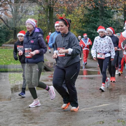 07.12.2025 - St. Pauli X-Mass-Run No. 15 Michael Burmester http://msf.ph/oto/9401083 07.12.2025 10:24:58 Laufen 296, 4593, 4592, 82, 2957, 221 meine-sportfotos.de