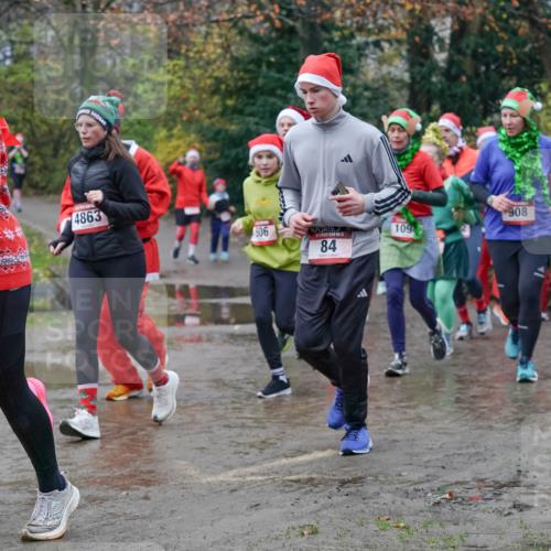 07.12.2025 - St. Pauli X-Mass-Run No. 15 Michael Burmester http://msf.ph/oto/9401098 07.12.2025 10:25:02 Laufen 220, 221, 4863, 506, 84, 109, 908 meine-sportfotos.de