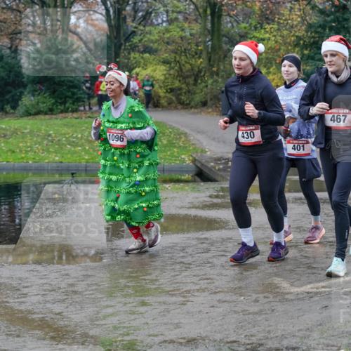07.12.2025 - St. Pauli X-Mass-Run No. 15 Michael Burmester http://msf.ph/oto/9401119 07.12.2025 10:25:07 Laufen 1096, 430, 401, 5, 467, 2287, 22 meine-sportfotos.de