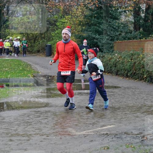 07.12.2025 - St. Pauli X-Mass-Run No. 15 Michael Burmester http://msf.ph/oto/9401127 07.12.2025 10:25:10 Laufen 2287, 2289 meine-sportfotos.de