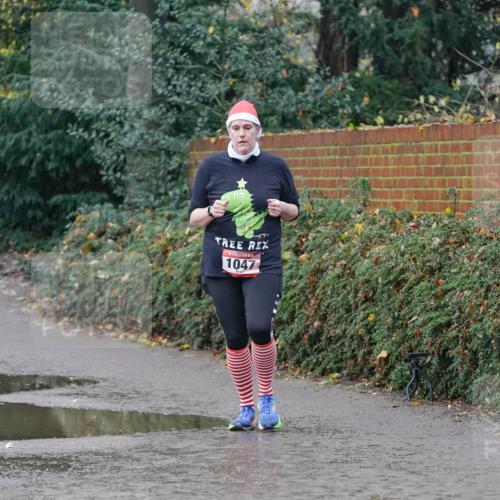 07.12.2025 - St. Pauli X-Mass-Run No. 15 Michael Burmester http://msf.ph/oto/9401131 07.12.2025 10:25:13 Laufen 1047 meine-sportfotos.de