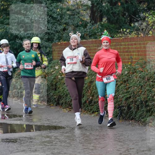 07.12.2025 - St. Pauli X-Mass-Run No. 15 Michael Burmester http://msf.ph/oto/9401143 07.12.2025 10:25:20 Laufen 2642, 109, 78, 264, 2674, 60 meine-sportfotos.de