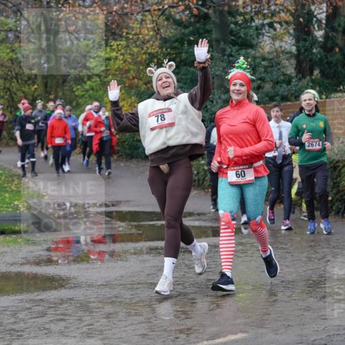 07.12.2025 - St. Pauli X-Mass-Run No. 15 Michael Burmester http://msf.ph/oto/9401154 07.12.2025 10:25:23 Laufen 78, 60, 2674 meine-sportfotos.de