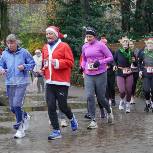 07.12.2025 - St. Pauli X-Mass-Run No. 15 Michael Burmester http://msf.ph/oto/9401205 07.12.2025 10:25:34 Laufen 127, 914, 48, 917 meine-sportfotos.de