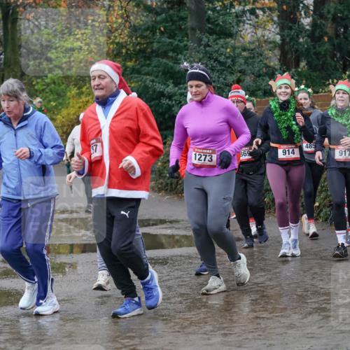 07.12.2025 - St. Pauli X-Mass-Run No. 15 Michael Burmester http://msf.ph/oto/9401206 07.12.2025 10:25:34 Laufen 87, 485, 1273, 869, 914, 917 meine-sportfotos.de