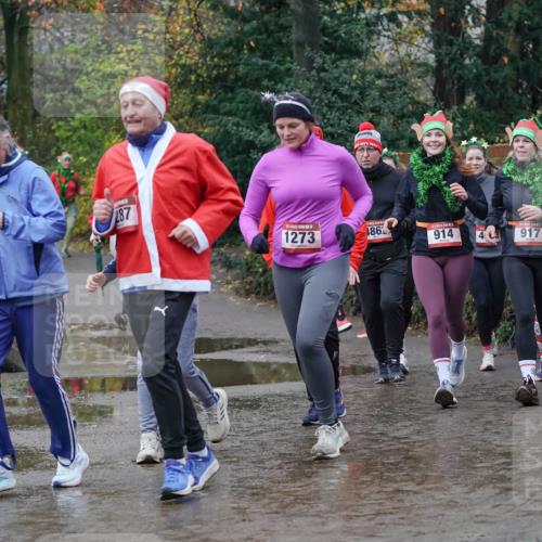 07.12.2025 - St. Pauli X-Mass-Run No. 15 Michael Burmester http://msf.ph/oto/9401207 07.12.2025 10:25:34 Laufen 287, 1273, 186, 914, 4, 917 meine-sportfotos.de