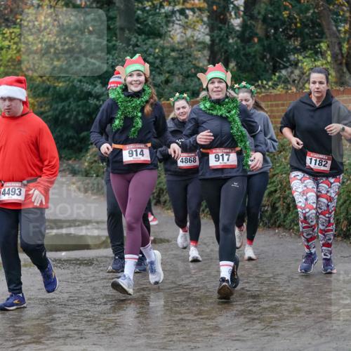 07.12.2025 - St. Pauli X-Mass-Run No. 15 Michael Burmester http://msf.ph/oto/9401212 07.12.2025 10:25:36 Laufen 273, 15, 4493, 914, 4868, 5, 917, 1182 meine-sportfotos.de