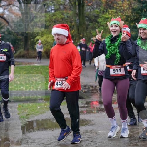 07.12.2025 - St. Pauli X-Mass-Run No. 15 Michael Burmester http://msf.ph/oto/9401217 07.12.2025 10:25:37 Laufen 15, 449, 914 meine-sportfotos.de
