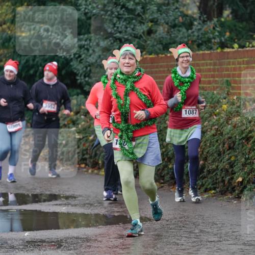 07.12.2025 - St. Pauli X-Mass-Run No. 15 Michael Burmester http://msf.ph/oto/9401238 07.12.2025 10:25:44 Laufen 1952, 1087 meine-sportfotos.de