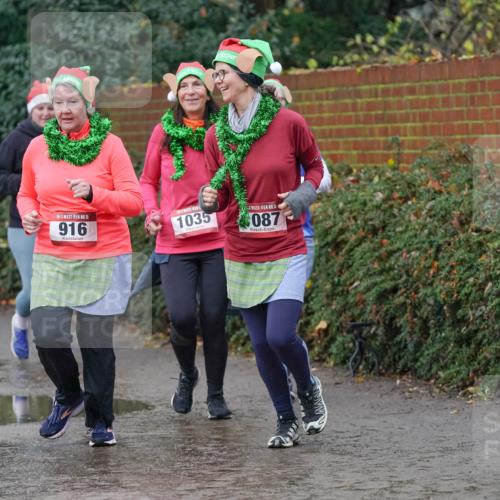 07.12.2025 - St. Pauli X-Mass-Run No. 15 Michael Burmester http://msf.ph/oto/9401247 07.12.2025 10:25:46 Laufen 2765, 15, 916, 1035, 5, 087 meine-sportfotos.de