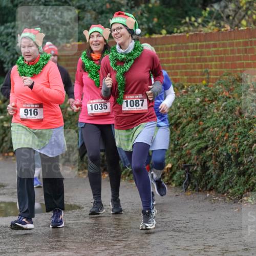 07.12.2025 - St. Pauli X-Mass-Run No. 15 Michael Burmester http://msf.ph/oto/9401248 07.12.2025 10:25:46 Laufen 2765, 15, 916, 1035, 5, 1087 meine-sportfotos.de