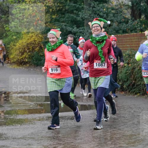 07.12.2025 - St. Pauli X-Mass-Run No. 15 Michael Burmester http://msf.ph/oto/9401250 07.12.2025 10:25:47 Laufen 15, 916, 1087, 1232 meine-sportfotos.de
