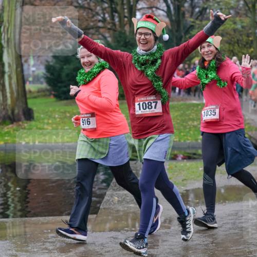 07.12.2025 - St. Pauli X-Mass-Run No. 15 Michael Burmester http://msf.ph/oto/9401265 07.12.2025 10:25:49 Laufen 15, 916, 15, 1087, 1035 meine-sportfotos.de