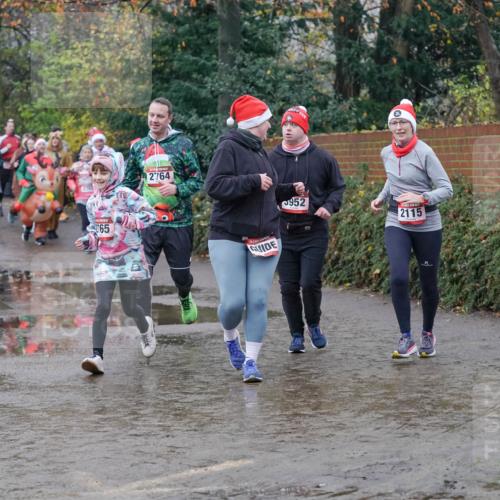 07.12.2025 - St. Pauli X-Mass-Run No. 15 Michael Burmester http://msf.ph/oto/9401271 07.12.2025 10:25:51 Laufen 971, 165, 2764, 952, 2115 meine-sportfotos.de