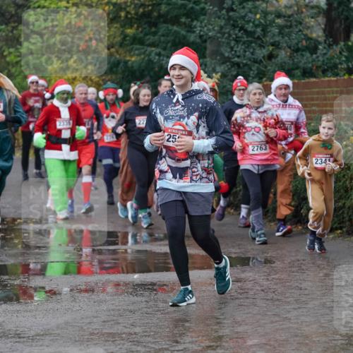 07.12.2025 - St. Pauli X-Mass-Run No. 15 Michael Burmester http://msf.ph/oto/9401285 07.12.2025 10:25:56 Laufen 4229, 2339, 22, 15, 25, 2763, 2341 meine-sportfotos.de