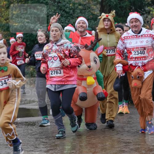 07.12.2025 - St. Pauli X-Mass-Run No. 15 Michael Burmester http://msf.ph/oto/9401300 07.12.2025 10:25:59 Laufen 2158, 234, 2220, 15, 2763, 15, 2779, 15, 2340 meine-sportfotos.de