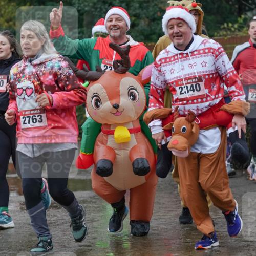 07.12.2025 - St. Pauli X-Mass-Run No. 15 Michael Burmester http://msf.ph/oto/9401302 07.12.2025 10:26:00 Laufen 2220, 15, 2763, 22, 15, 2340, 2216, 15, 350 meine-sportfotos.de