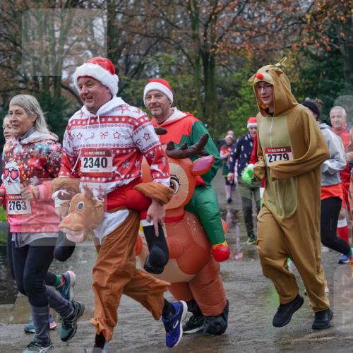 07.12.2025 - St. Pauli X-Mass-Run No. 15 Michael Burmester http://msf.ph/oto/9401316 07.12.2025 10:26:02 Laufen 2763, 3, 38, 25, 38, 38, 38, 252, 15, 2340, 2779, 3598, 3350 meine-sportfotos.de