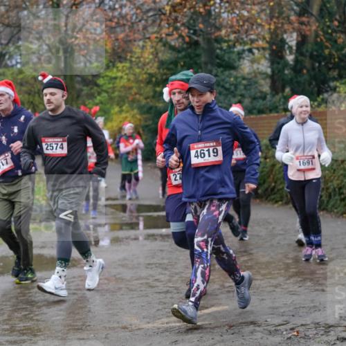 07.12.2025 - St. Pauli X-Mass-Run No. 15 Michael Burmester http://msf.ph/oto/9401325 07.12.2025 10:26:04 Laufen 1517, 2574, 27, 4619, 1691 meine-sportfotos.de