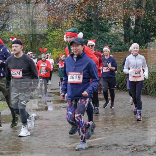 07.12.2025 - St. Pauli X-Mass-Run No. 15 Michael Burmester http://msf.ph/oto/9401326 07.12.2025 10:26:05 Laufen 2574, 2362, 4619, 1515, 691 meine-sportfotos.de