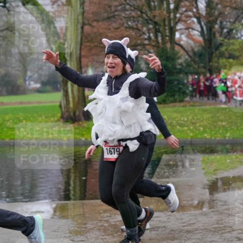 07.12.2025 - St. Pauli X-Mass-Run No. 15 Michael Burmester http://msf.ph/oto/9401392 07.12.2025 10:26:18 Laufen 15, 32, 1679, 4882 meine-sportfotos.de