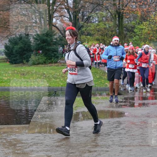 07.12.2025 - St. Pauli X-Mass-Run No. 15 Michael Burmester http://msf.ph/oto/9401394 07.12.2025 10:26:19 Laufen 4882, 2165, 2235, 2328, 198 meine-sportfotos.de