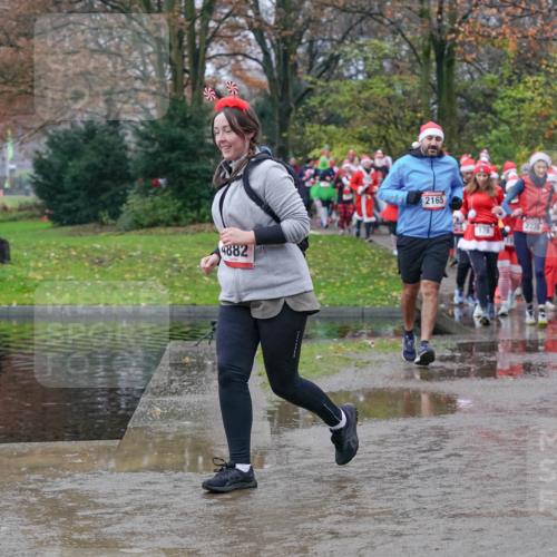 07.12.2025 - St. Pauli X-Mass-Run No. 15 Michael Burmester http://msf.ph/oto/9401395 07.12.2025 10:26:19 Laufen 4882, 2165, 2328 meine-sportfotos.de