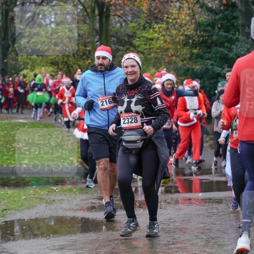 07.12.2025 - St. Pauli X-Mass-Run No. 15 Michael Burmester http://msf.ph/oto/9401399 07.12.2025 10:26:21 Laufen 2165, 2328, 1982 meine-sportfotos.de