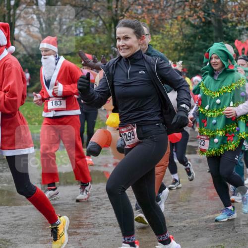 07.12.2025 - St. Pauli X-Mass-Run No. 15 Michael Burmester http://msf.ph/oto/9401424 07.12.2025 10:26:26 Laufen 3018, 183, 12, 99, 23, 3017, 31 meine-sportfotos.de