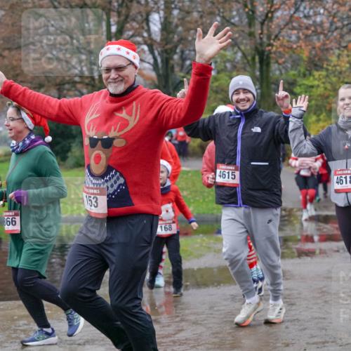 07.12.2025 - St. Pauli X-Mass-Run No. 15 Michael Burmester http://msf.ph/oto/9401455 07.12.2025 10:26:33 Laufen 65, 866, 153, 000, 168, 4615, 4618 meine-sportfotos.de