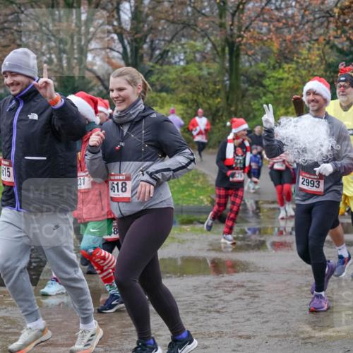 07.12.2025 - St. Pauli X-Mass-Run No. 15 Michael Burmester http://msf.ph/oto/9401458 07.12.2025 10:26:33 Laufen 615, 31, 1, 4618, 2993, 2989 meine-sportfotos.de