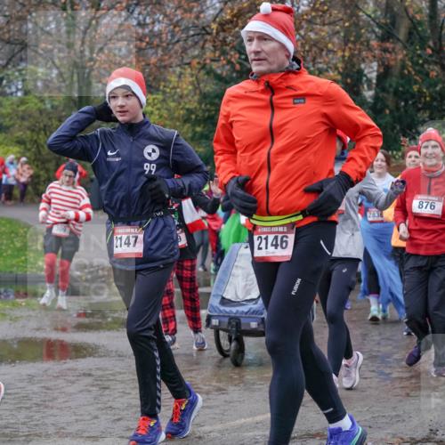 07.12.2025 - St. Pauli X-Mass-Run No. 15 Michael Burmester http://msf.ph/oto/9401466 07.12.2025 10:26:35 Laufen 99, 5, 2147, 3, 5, 2146, 2836, 876 meine-sportfotos.de