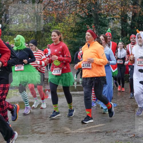 07.12.2025 - St. Pauli X-Mass-Run No. 15 Michael Burmester http://msf.ph/oto/9401475 07.12.2025 10:26:37 Laufen 876, 194, 2738, 282, 2737, 5, 2837 meine-sportfotos.de