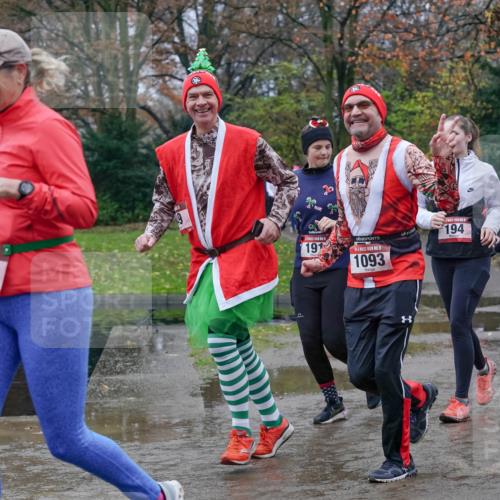 07.12.2025 - St. Pauli X-Mass-Run No. 15 Michael Burmester http://msf.ph/oto/9401490 07.12.2025 10:26:40 Laufen 895, 191, 15, 1093, 194, 488, 471 meine-sportfotos.de