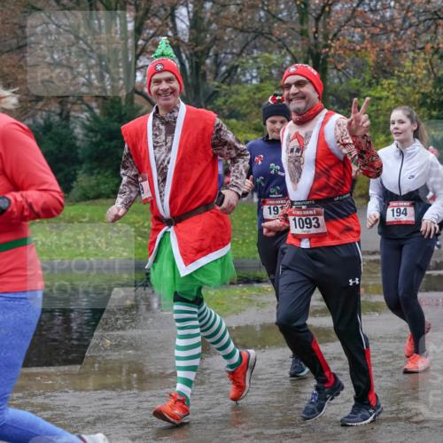 07.12.2025 - St. Pauli X-Mass-Run No. 15 Michael Burmester http://msf.ph/oto/9401491 07.12.2025 10:26:40 Laufen 95, 19, 1093, 194, 4881, 471 meine-sportfotos.de