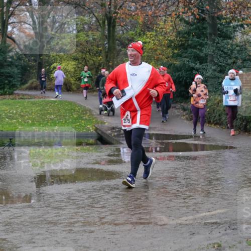 07.12.2025 - St. Pauli X-Mass-Run No. 15 Michael Burmester http://msf.ph/oto/9401519 07.12.2025 10:26:47 Laufen 2575, 210, 2103 meine-sportfotos.de