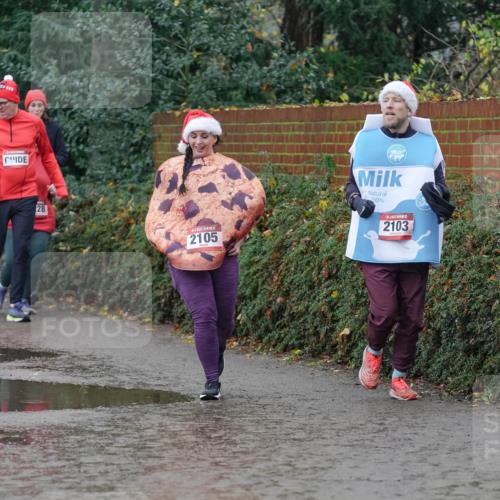 07.12.2025 - St. Pauli X-Mass-Run No. 15 Michael Burmester http://msf.ph/oto/9401523 07.12.2025 10:26:49 Laufen 2517, 4478, 28, 2105, 100, 2103 meine-sportfotos.de