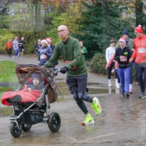 07.12.2025 - St. Pauli X-Mass-Run No. 15 Michael Burmester http://msf.ph/oto/9401546 07.12.2025 10:26:55 Laufen 478, 3228 meine-sportfotos.de
