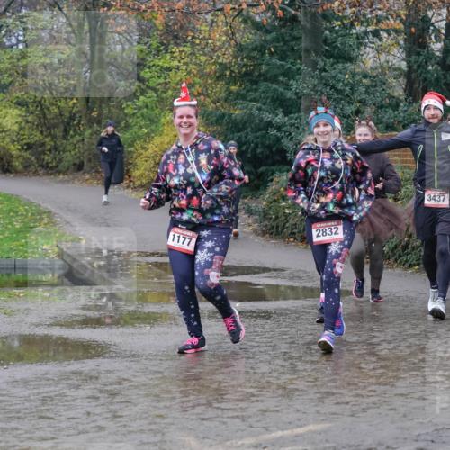 07.12.2025 - St. Pauli X-Mass-Run No. 15 Michael Burmester http://msf.ph/oto/9401651 07.12.2025 10:27:34 Laufen 1177, 2832, 3437 meine-sportfotos.de