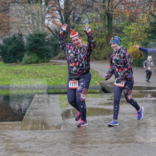 07.12.2025 - St. Pauli X-Mass-Run No. 15 Michael Burmester http://msf.ph/oto/9401656 07.12.2025 10:27:35 Laufen 1177, 3391, 3437 meine-sportfotos.de