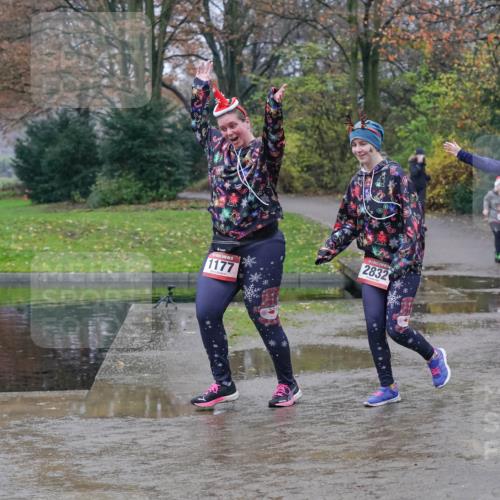 07.12.2025 - St. Pauli X-Mass-Run No. 15 Michael Burmester http://msf.ph/oto/9401657 07.12.2025 10:27:35 Laufen 1177, 2832, 3391, 3437 meine-sportfotos.de