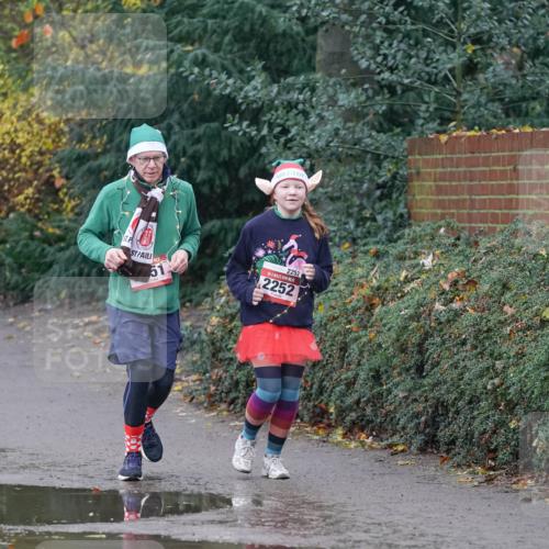 07.12.2025 - St. Pauli X-Mass-Run No. 15 Michael Burmester http://msf.ph/oto/9401698 07.12.2025 10:27:58 Laufen 51, 2252, 2252 meine-sportfotos.de