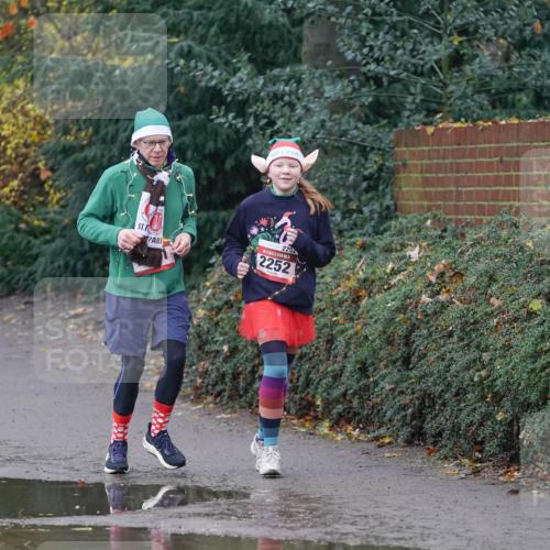 07.12.2025 - St. Pauli X-Mass-Run No. 15 Michael Burmester http://msf.ph/oto/9401699 07.12.2025 10:27:58 Laufen 2252, 5, 2252 meine-sportfotos.de