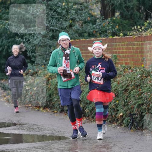 07.12.2025 - St. Pauli X-Mass-Run No. 15 Michael Burmester http://msf.ph/oto/9401705 07.12.2025 10:28:00 Laufen 2252 meine-sportfotos.de