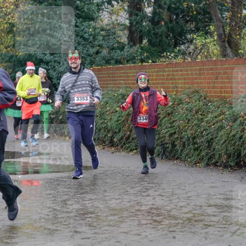 07.12.2025 - St. Pauli X-Mass-Run No. 15 Michael Burmester http://msf.ph/oto/9401760 07.12.2025 10:28:27 Laufen 3064, 565, 2719, 3353, 3349 meine-sportfotos.de